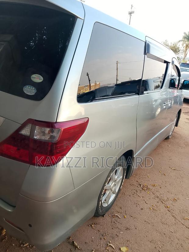 Toyota Alphard 2010 Gray