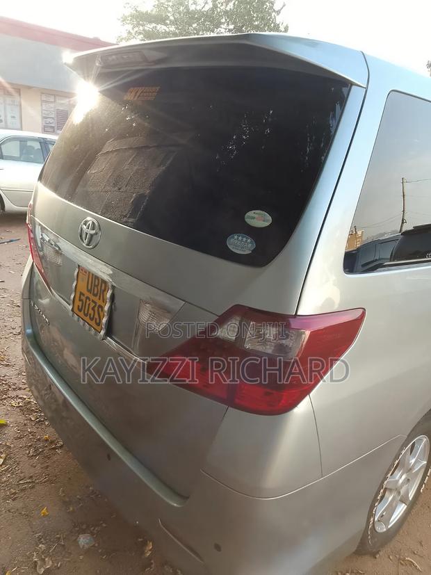 Toyota Alphard 2010 Gray
