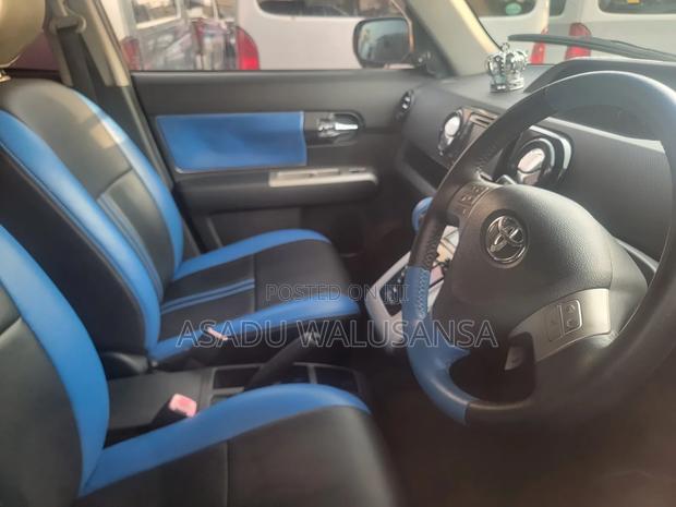 Toyota Corolla Rumion 2010 Black
