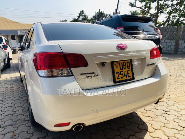 Subaru Legacy 2010 White