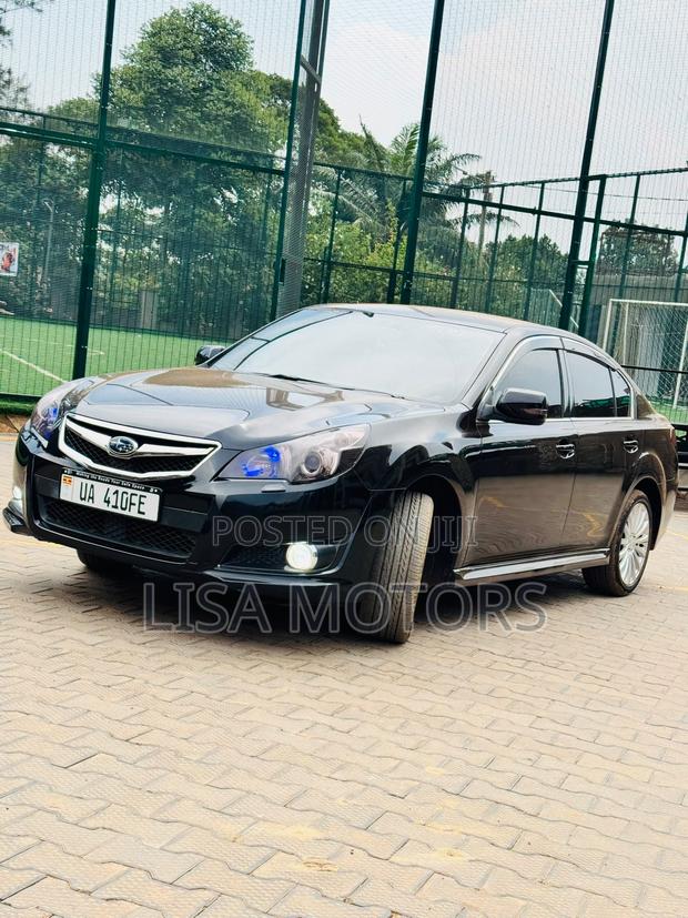 Subaru Legacy 2011 Black