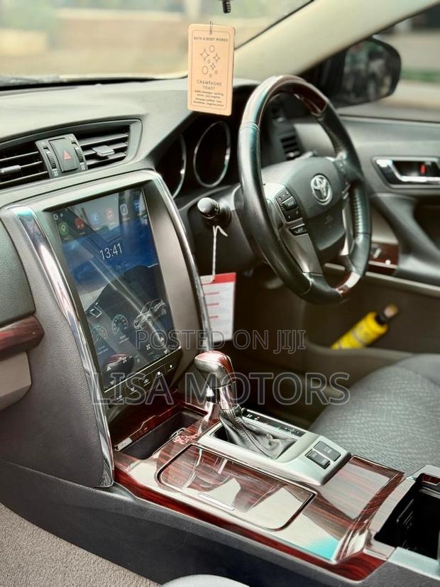Toyota Mark X 2010 White