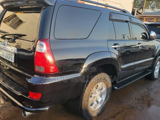 Toyota Hilux Surf 2009 Black