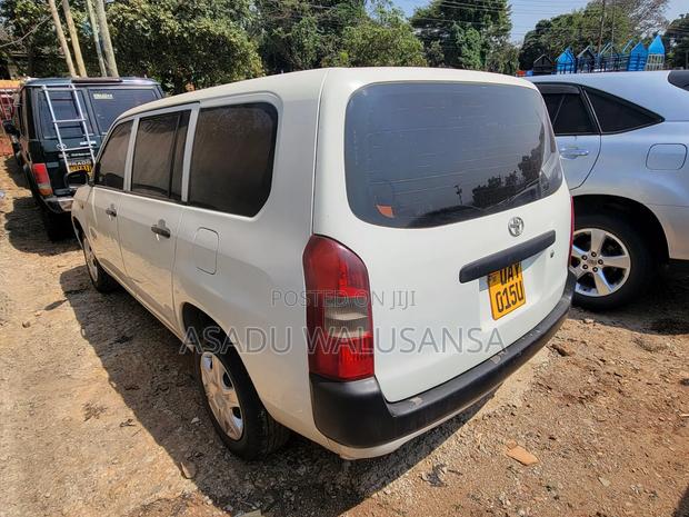 Toyota Probox 2006 White