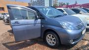 Toyota ISIS 2009 for sale
