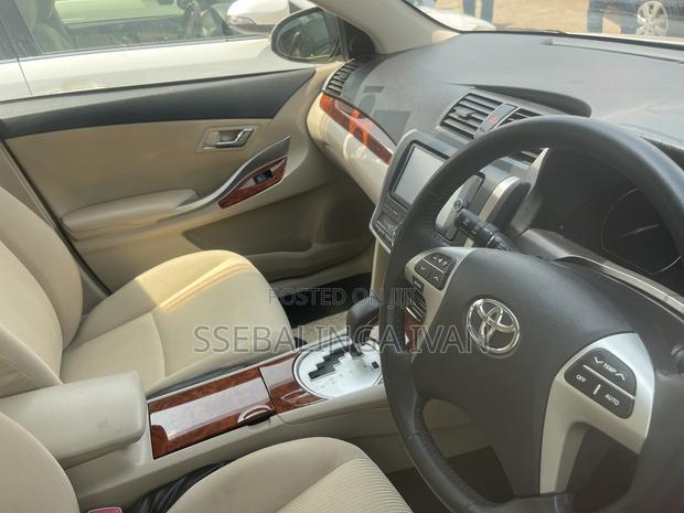 Toyota Premio 2014 White