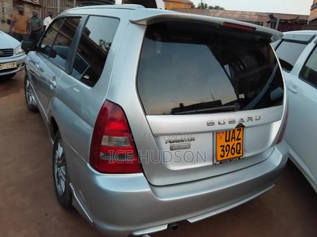 Subaru Forester 2004 Silver