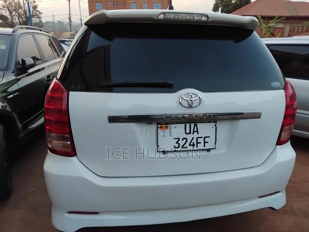 Toyota Wish 2006 White