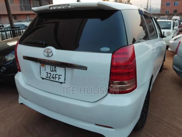 Toyota Wish 2006 White
