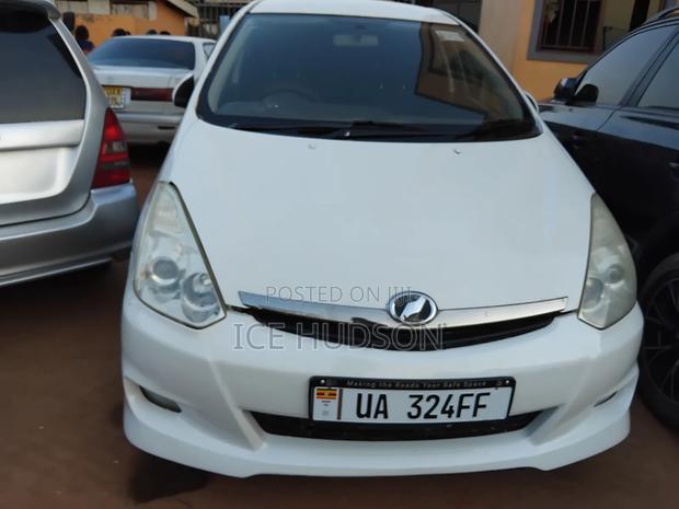 Toyota Wish 2006 White