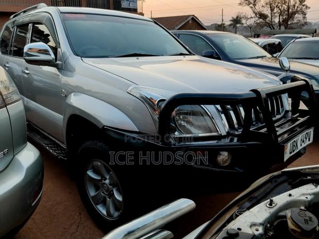 Toyota Land Cruiser Prado 2006 Silver
