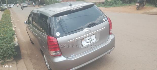 Toyota Wish 2009 Silver