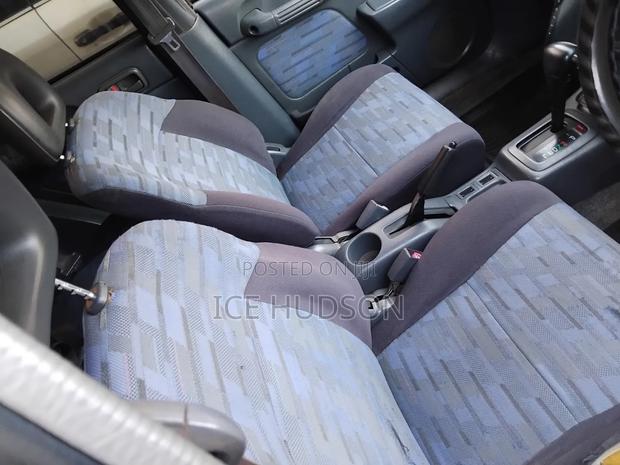 Toyota RAV4 Automatic 2000 Gray