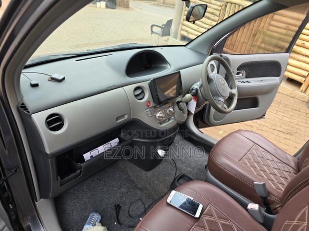 Toyota Sienta 1.5 AWD 2008 Gray