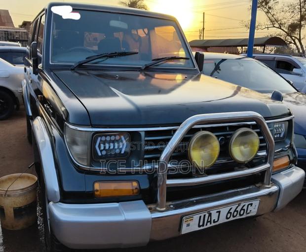 Toyota Land Cruiser Prado 1999 Gray