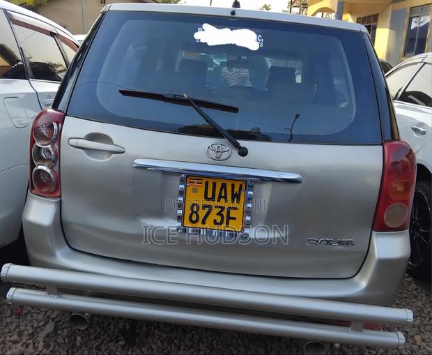 Toyota Raum 2006 Gray
