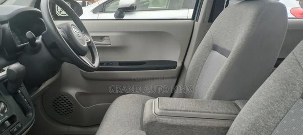 Toyota Passo 2018 Silver