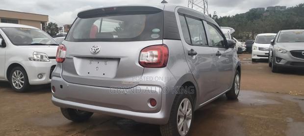 Toyota Passo 2018 Silver