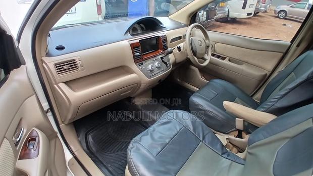 Toyota Raum 2010 White