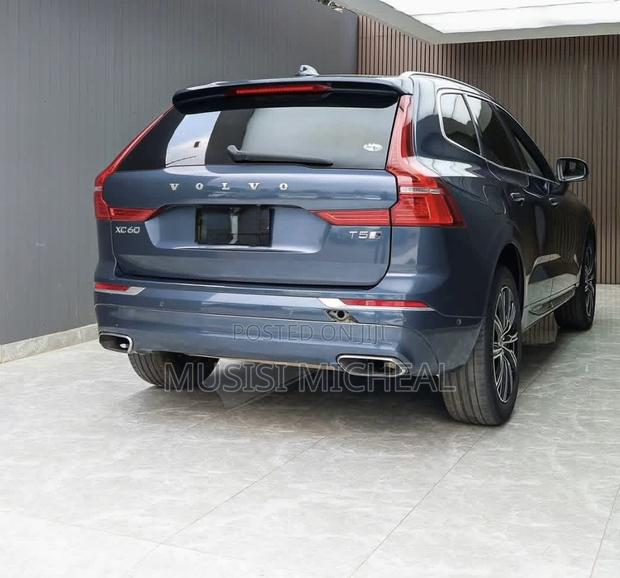 Volvo XC60 T5 Dynamic AWD 2017 Blue