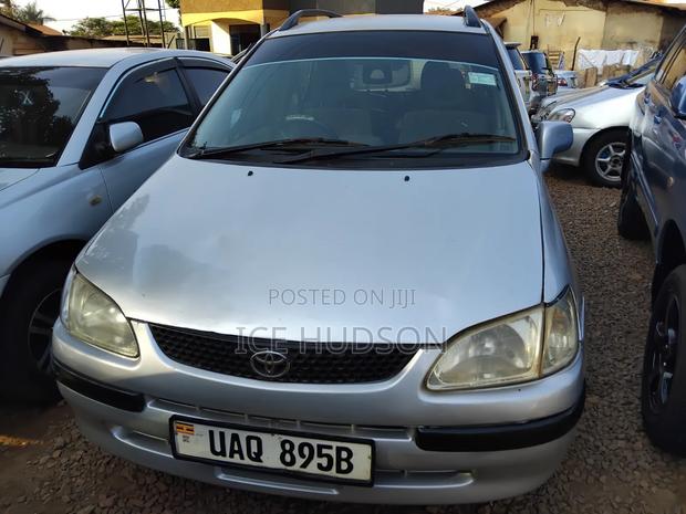Toyota Corolla Spacio 2002 Silver