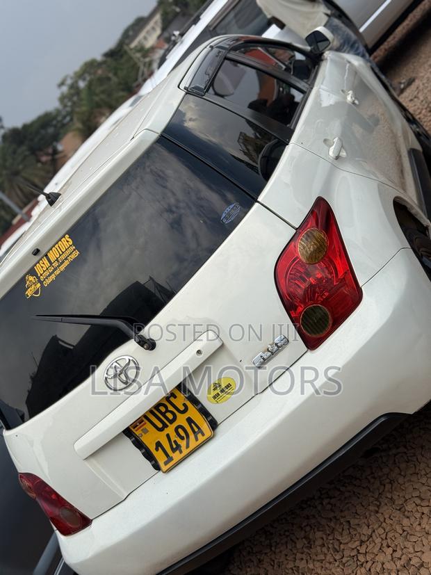 Toyota IST 2005 White