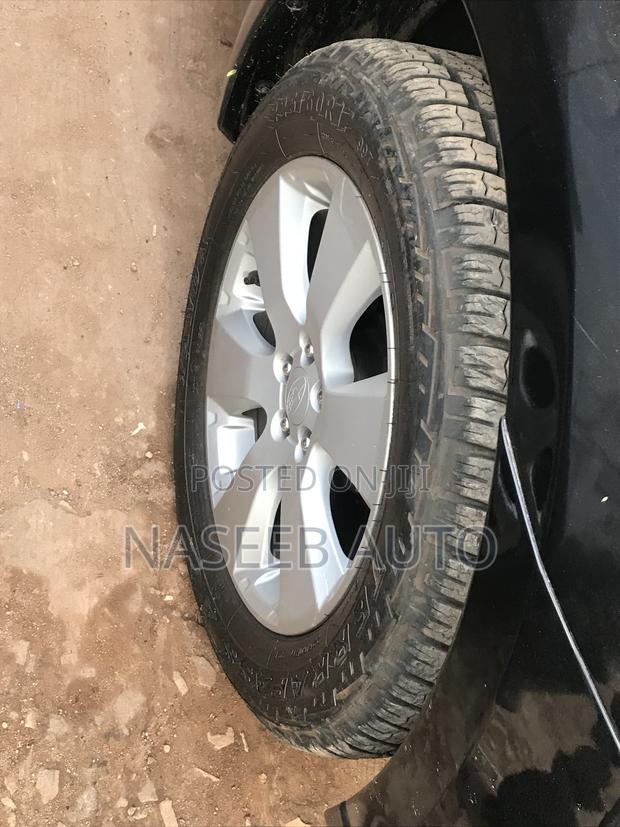 Subaru Outback 2011 Black