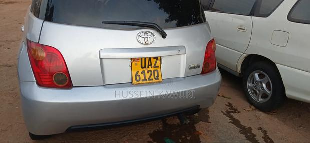 Toyota IST 2005 Silver
