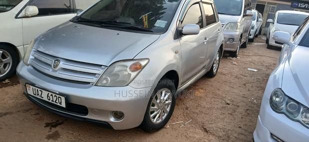 Toyota IST 2005 Silver