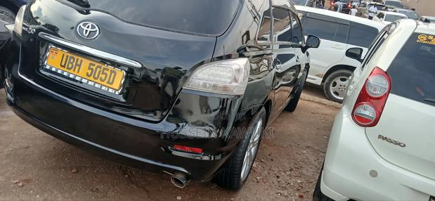 Toyota Ipsum 2009 Black