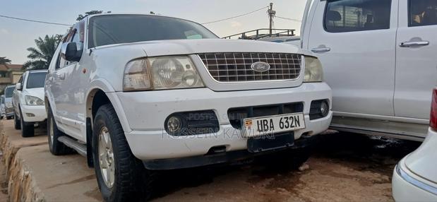 Ford Explorer 2006 White