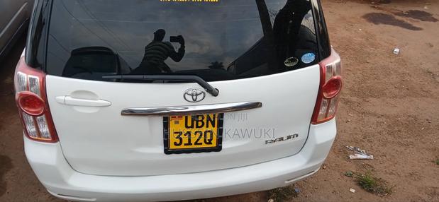 Toyota Raum 2005 White