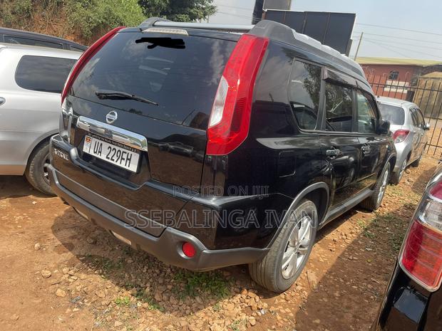 Nissan X-Trail 2011 Black