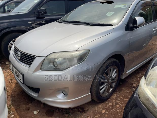 Toyota Corolla Fielder 2010 Silver
