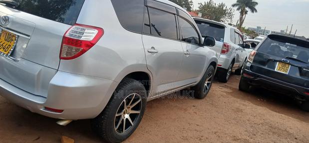 Toyota Vanguard 2009 Silver