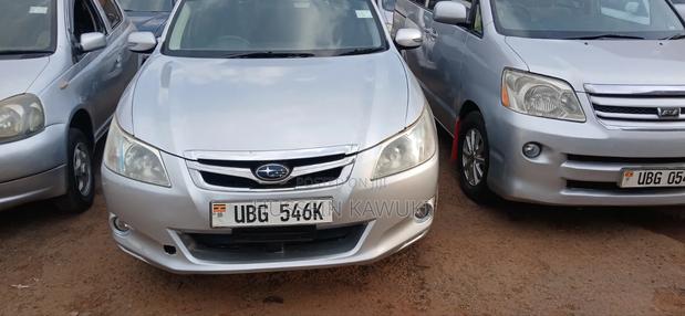 Subaru Exiga 2009 Silver