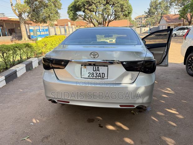 Toyota Mark X 2.5 RWD 2011 Silver