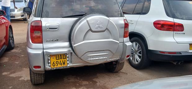 Toyota RAV4 2004 Silver