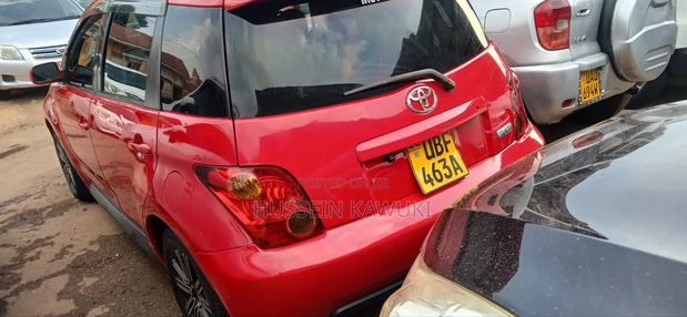 Toyota IST 2005 Red