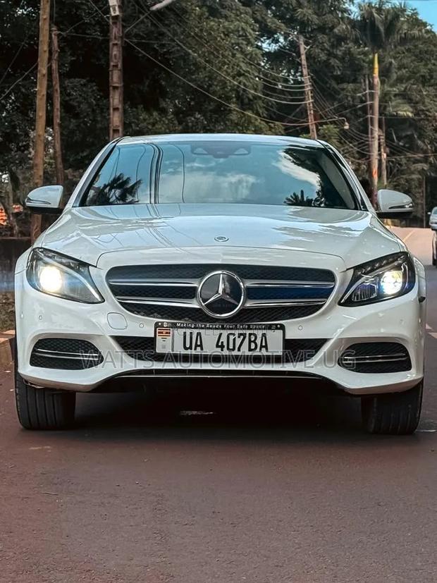 Mercedes-Benz C180 2014 White
