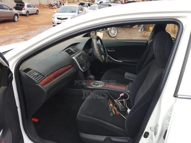 Toyota Premio 2011 White