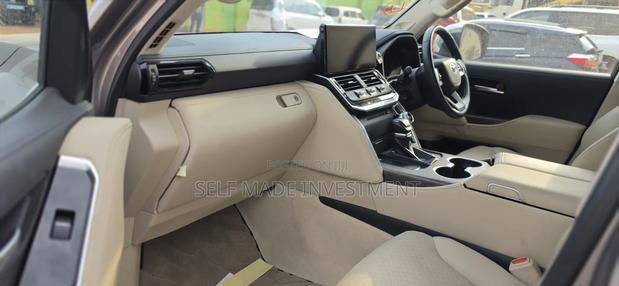 Toyota Land Cruiser 2024 Ivory