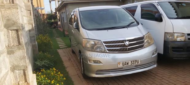 Toyota Alphard 2.4 Petrol FWD 2003 Brown