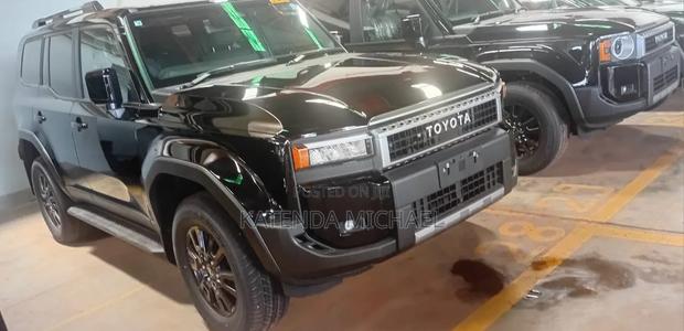 Toyota Land Cruiser Prado 2022 Black