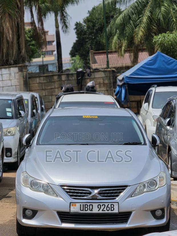 Toyota Mark X 2010 Silver
