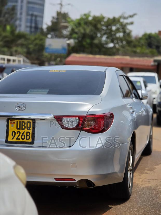Toyota Mark X 2010 Silver