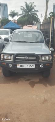 Toyota Hilux 2001 Gray for sale