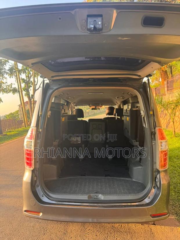 Toyota Noah 2010 Black