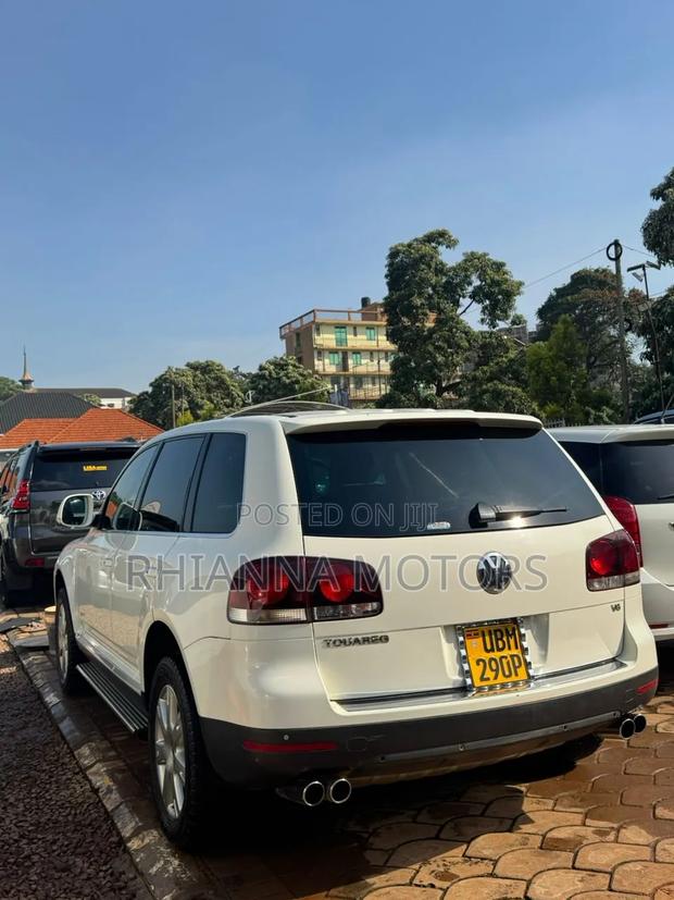 Volkswagen Touareg 2009 White