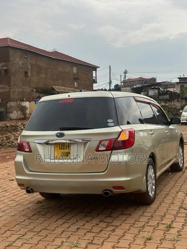 Subaru Exiga 2008 Ivory